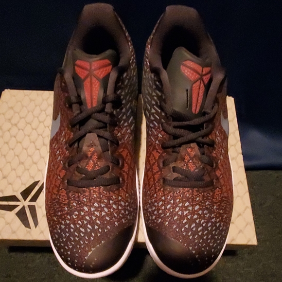 Men's Nike Mamba Instinct Basketball Shoe - Picture 2 of 6